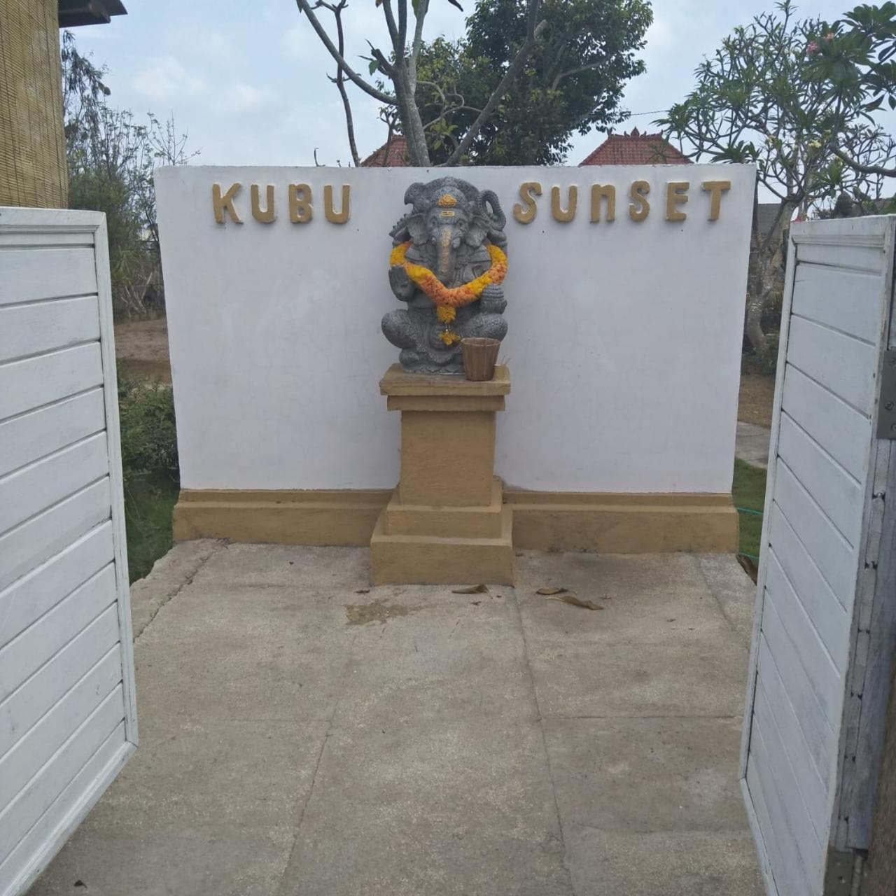 Kubu Sunset Guest House نوسا ليمبونغان المظهر الخارجي الصورة